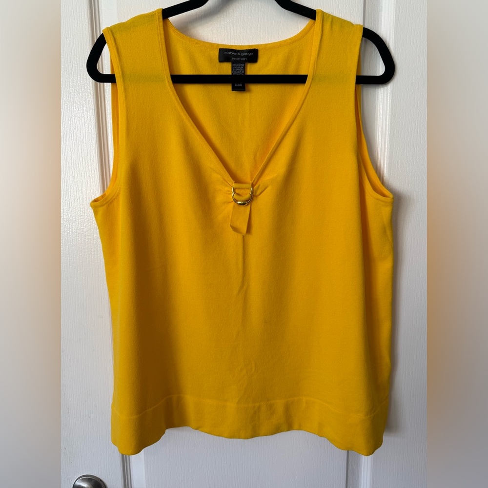 Cable & Gauge Yellow Sleeveless V Neck Tank Top 2X  Gold Detail.  🎉 2 For $20 🎉